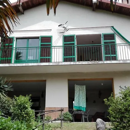 בית נופש Casa Vacanze 100 Palme