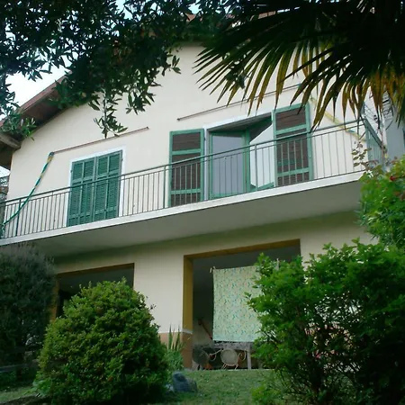 Casa Vacanze 100 Palme Ferienhaus *